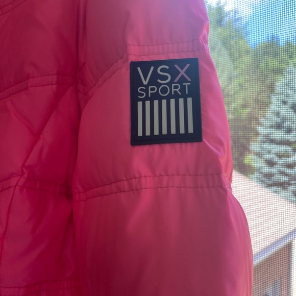 Hot pink Victoria’s Secret puffer jacket NWOT - Picture 3 of 4